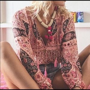 Spell & the Gypsy RARE collective Aloha Fox Pink Long sleeve blouse small